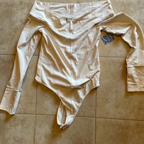 Free People Intimately Bodysuit Cream knit Size Medium NEW! - Picture 1 of 7